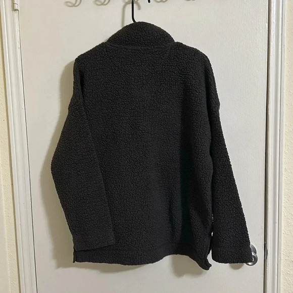 EUC Aerie Oversized Sherpa Soft Button Pullover Sweater - Picture 3 of 3